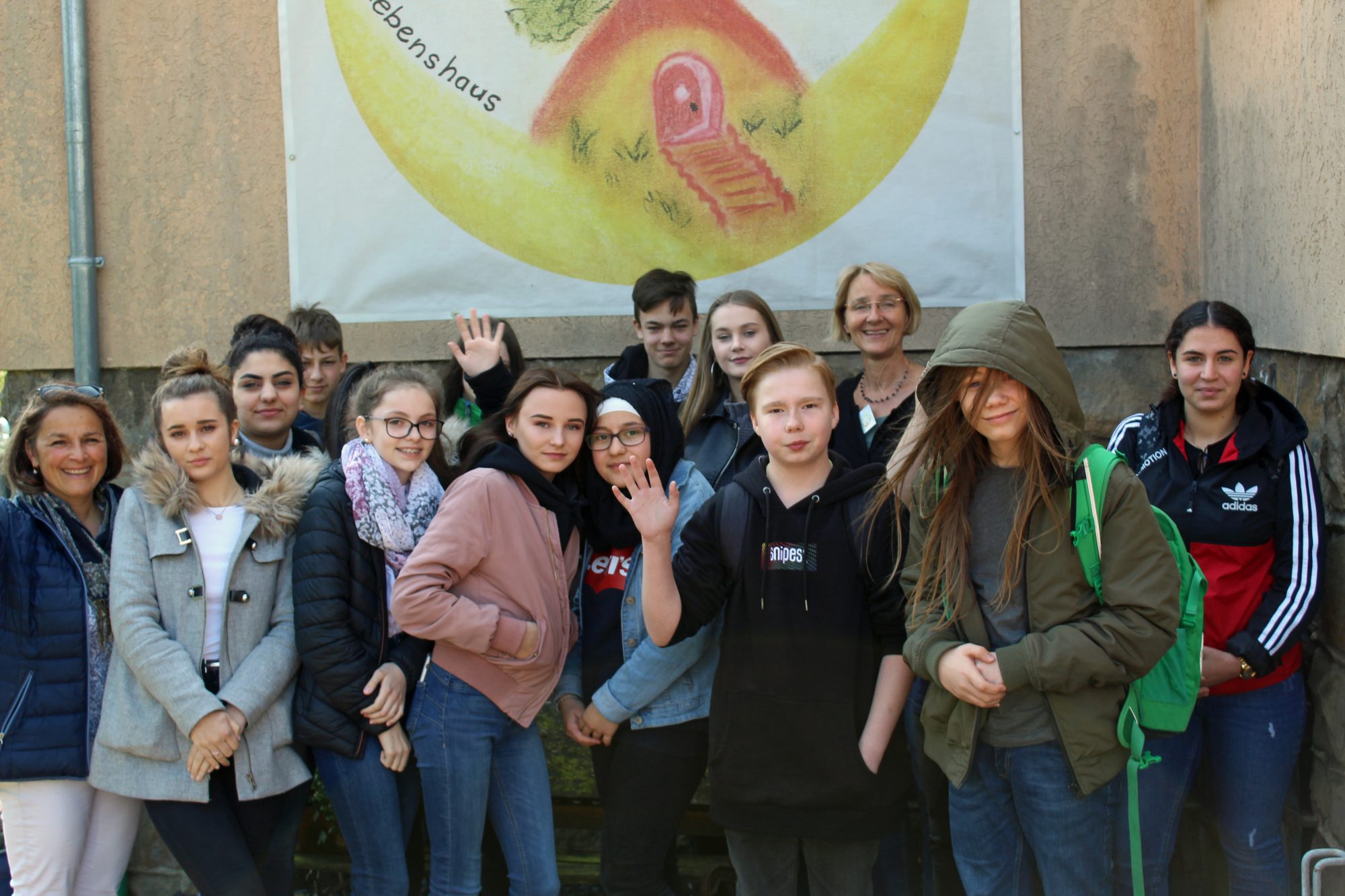 Schülergruppen zu Besuch im Lebenshaus